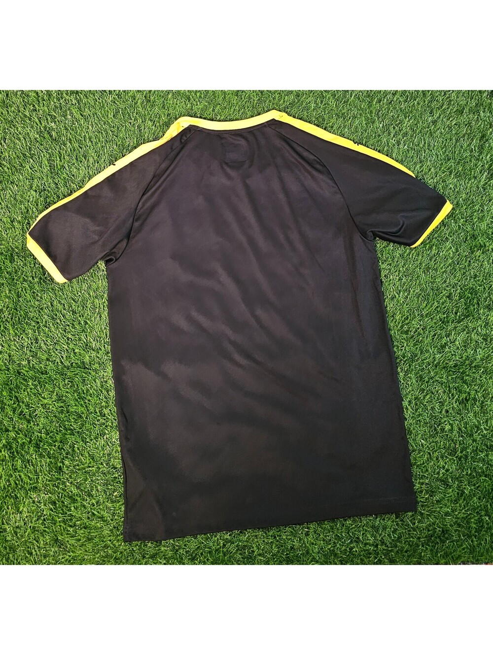 Puma Meow Wolf United Black and Yellow Sports Jersey Size Small - Picture 6 of 6